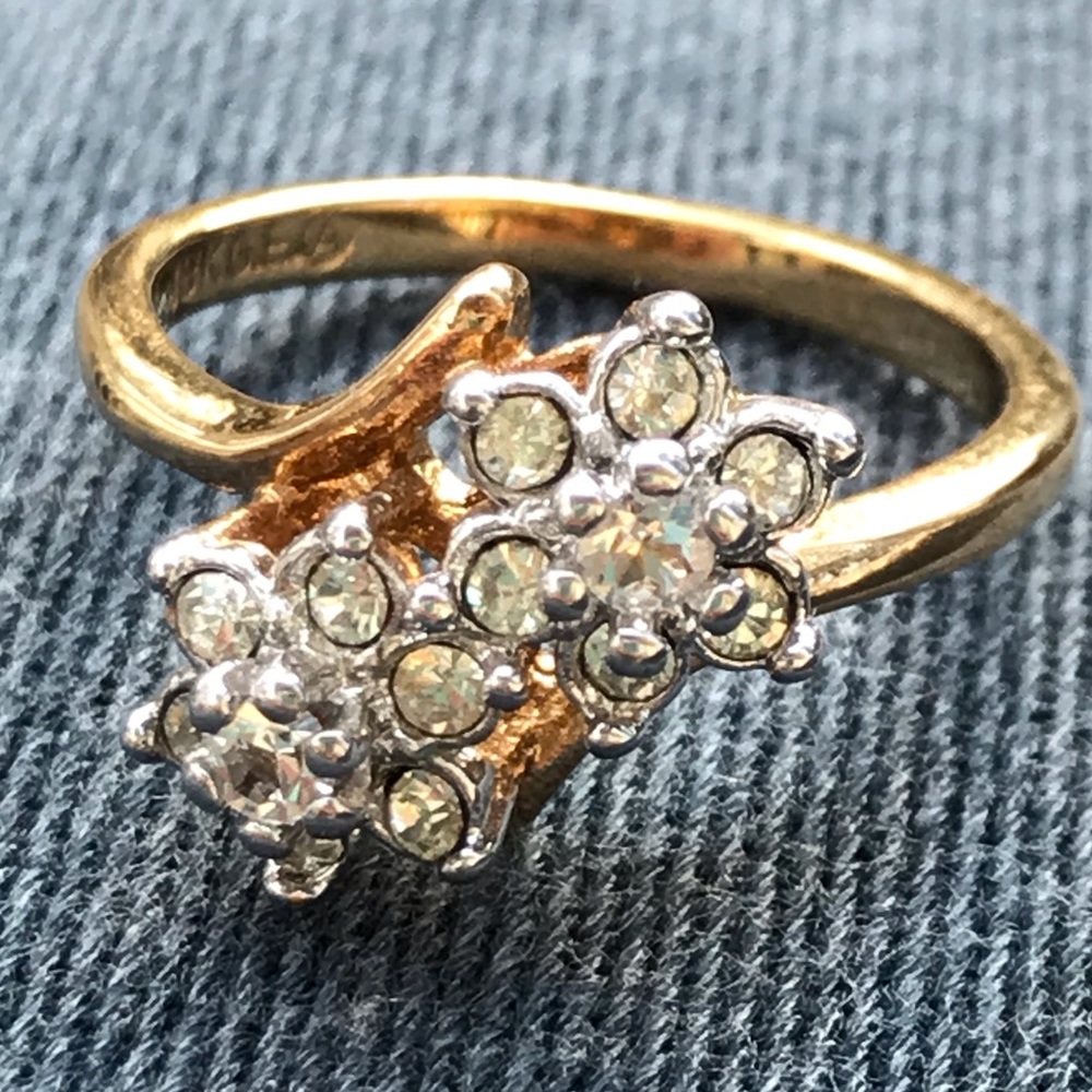 Vintage 18K GF Rhinestone Clear CZ Flower Ring